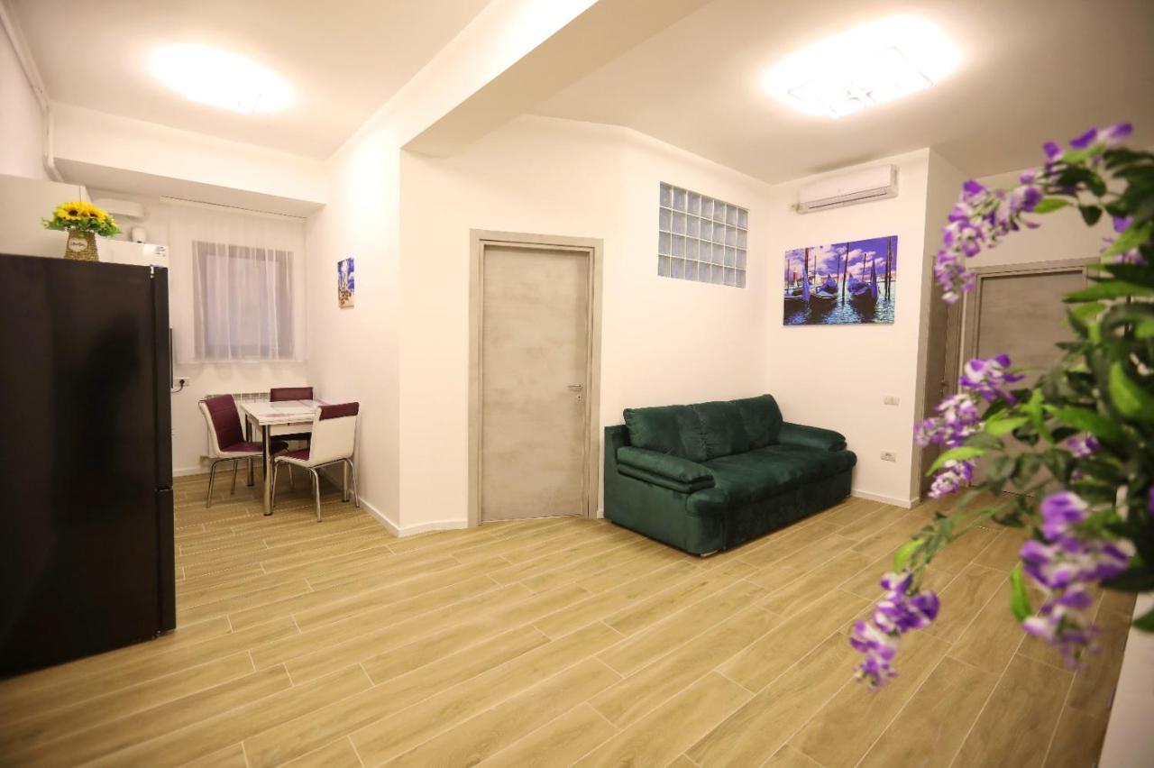 Apartament Olga Apartment นาโวดาริ ภายนอก รูปภาพ