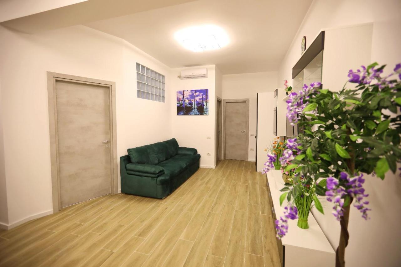 Apartament Olga Apartment นาโวดาริ ภายนอก รูปภาพ