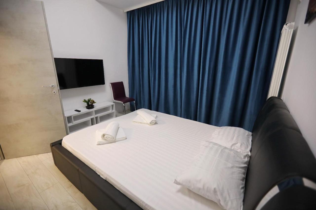 Apartament Olga Apartment นาโวดาริ ภายนอก รูปภาพ